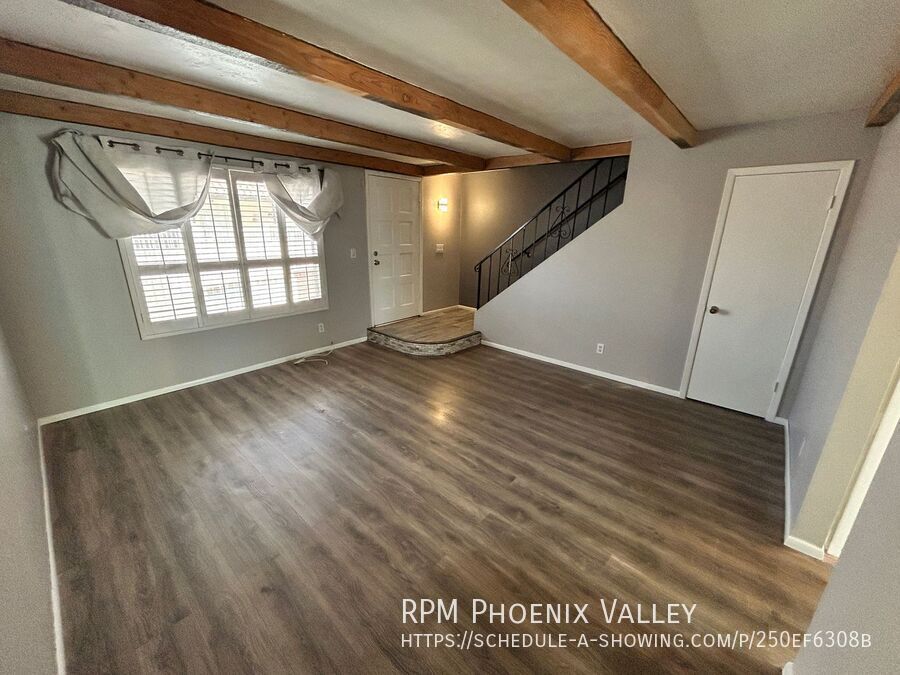 $500 OFF your 1st full month rent! 2Bm 2Ba townhome in the Heart of Phoenix property image