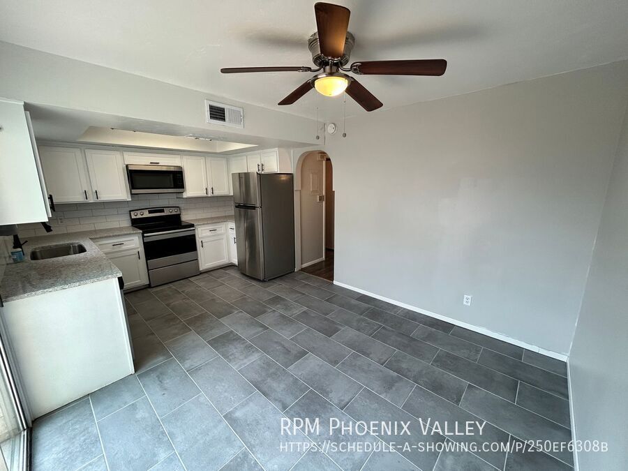 $500 OFF your 1st full month rent! 2Bm 2Ba townhome in the Heart of Phoenix property image