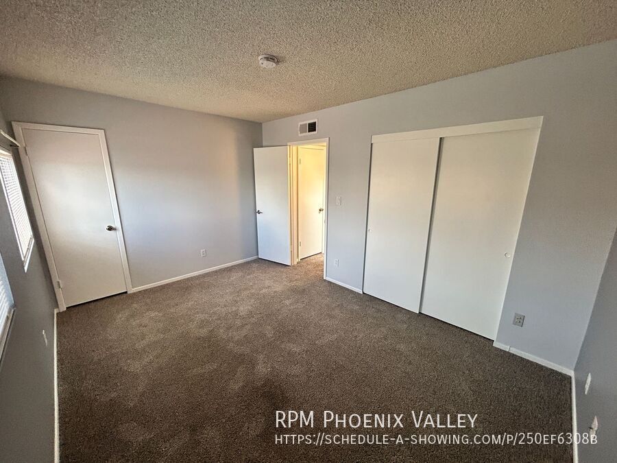 $500 OFF your 1st full month rent! 2Bm 2Ba townhome in the Heart of Phoenix property image