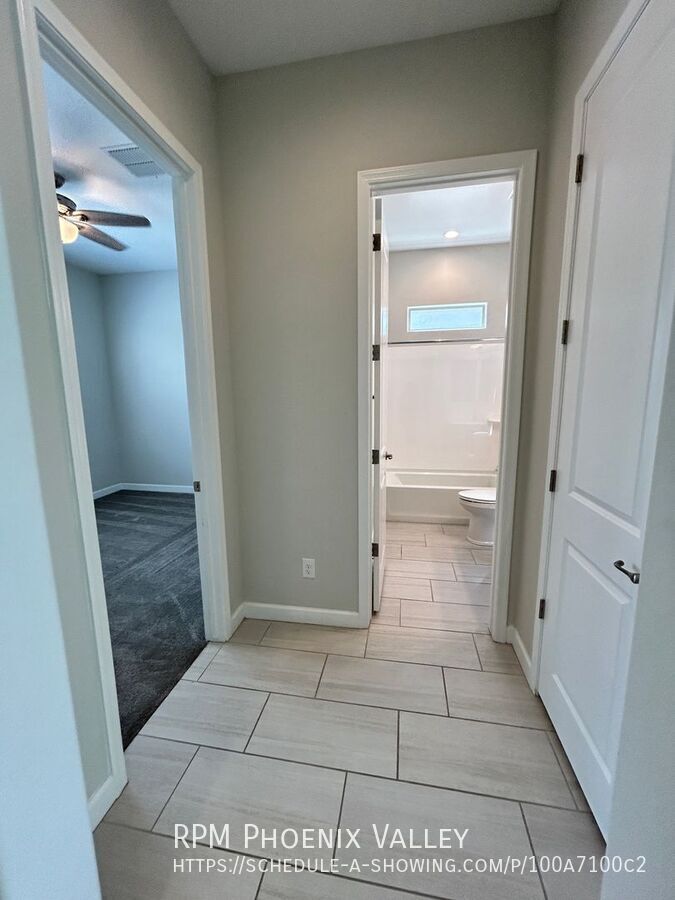 Gorgeous 4-Bedroom Home with Mountain Views in Gated Community property image