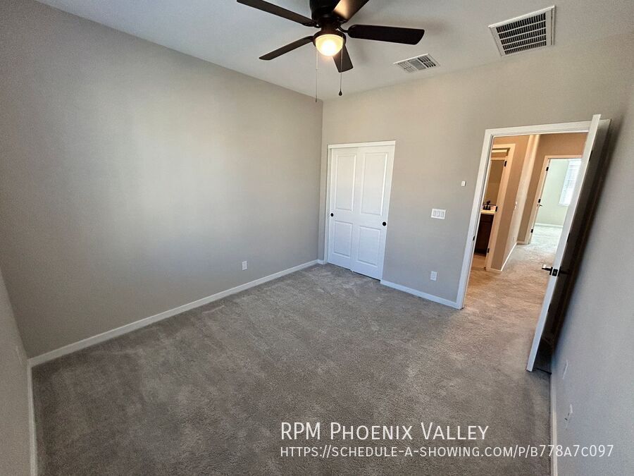 Modern 3-Bedroom Townhome in Gated Layton Lakes – Updated & Move-In Ready! property image