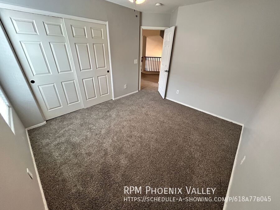 Gorgeous 4 Bed 2.5 Bath Pool Home Surprise *NEW* Flooring! property image