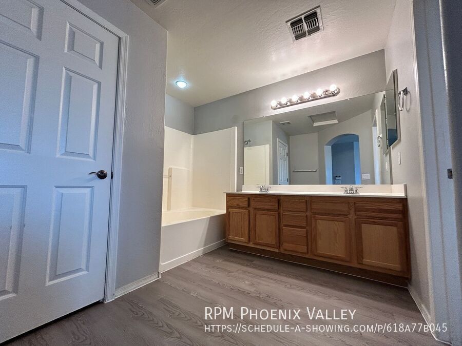 Gorgeous 4 Bed 2.5 Bath Pool Home Surprise *NEW* Flooring! property image