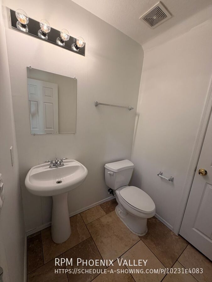 Two Story 3Bdm 2.5Ba Tolleson Home property image