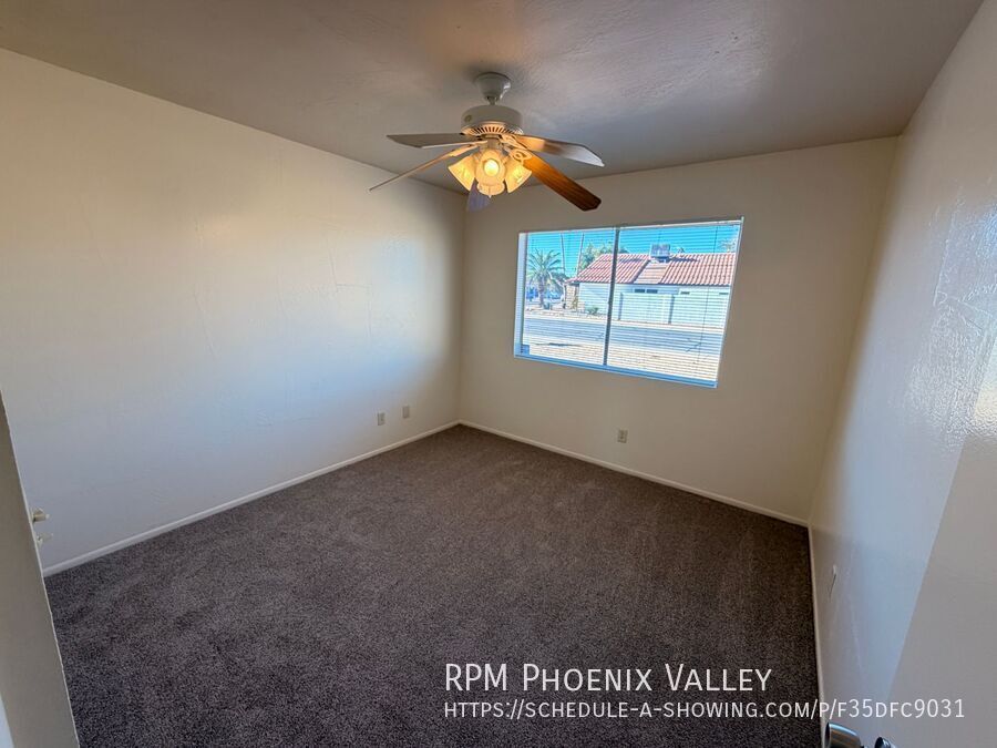 ⭐ Spacious 3-Bedroom 2-Bathroom Chandler Home with Vaulted Ceilings and Large Yard property image