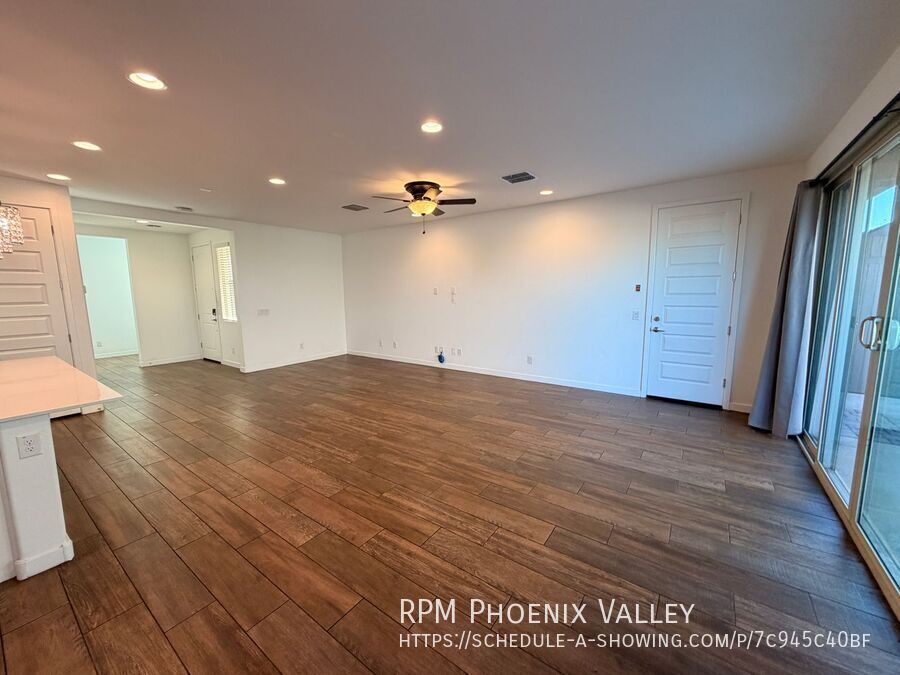 Modern 4-Bedroom 3-Bathroom Mesa Home Near Legacy Sports Park property image