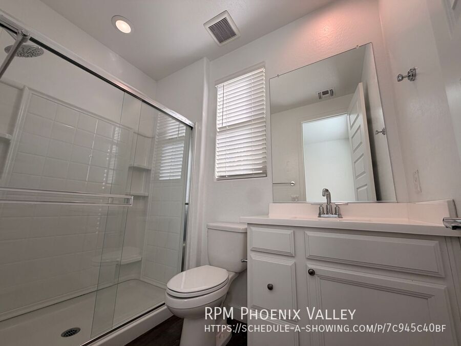 Modern 4-Bedroom 3-Bathroom Mesa Home Near Legacy Sports Park property image