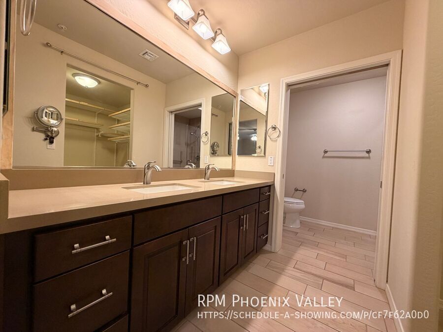 Ground Level 2/2 Condo, *Gated N. Scottsdale* Community w/2 Car Garage property image