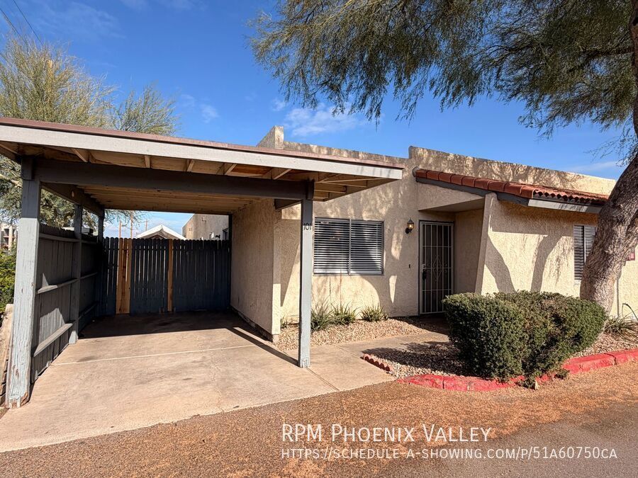 Move-In Special! Updated Single Story 2Bdm - 2 Ba Glendale Unit with *NO Carpet* property image