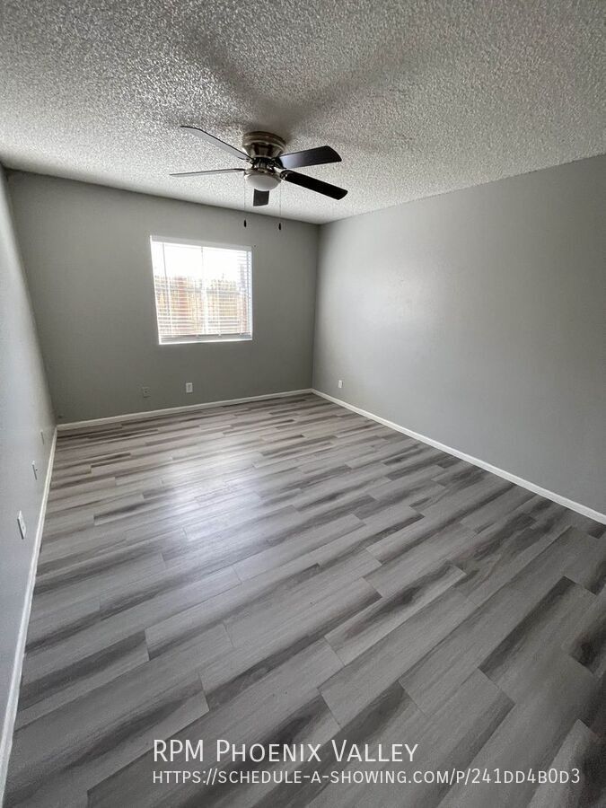 Move-In Special! 2Bdm 2Ba Glendale Unit with *NO* Carpet property image