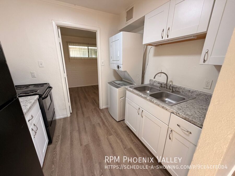 Cozy 1Bdm 1Ba Glendale Apartment property image