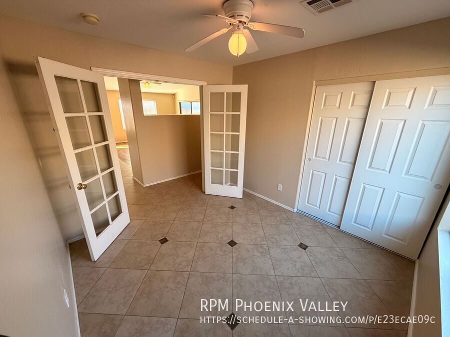 Gorgeous 3Bdm 2Ba Goodyear Home on a Cul-de-sac! *NO Carpets* property image