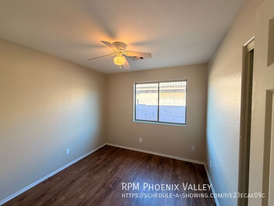 Gorgeous 3Bdm 2Ba Goodyear Home on a Cul-de-sac! *NO Carpets* property image