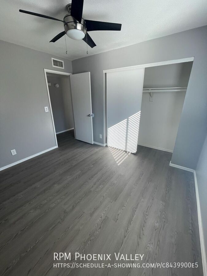 Updated Single Story 2Bdm - 2 Ba Glendale Unit with *NO Carpet* property image