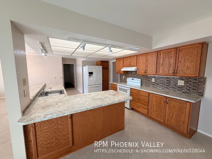 Large 2Bdm 2Ba Sun City Home property image