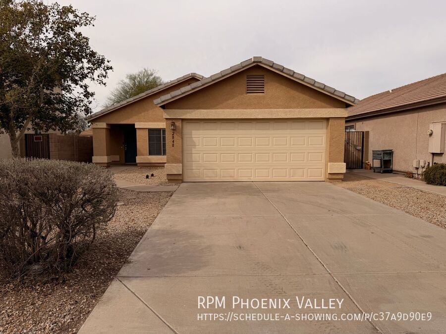 Fantastic 3Bdm 2Ba Phoenix Home with Large Yard property image