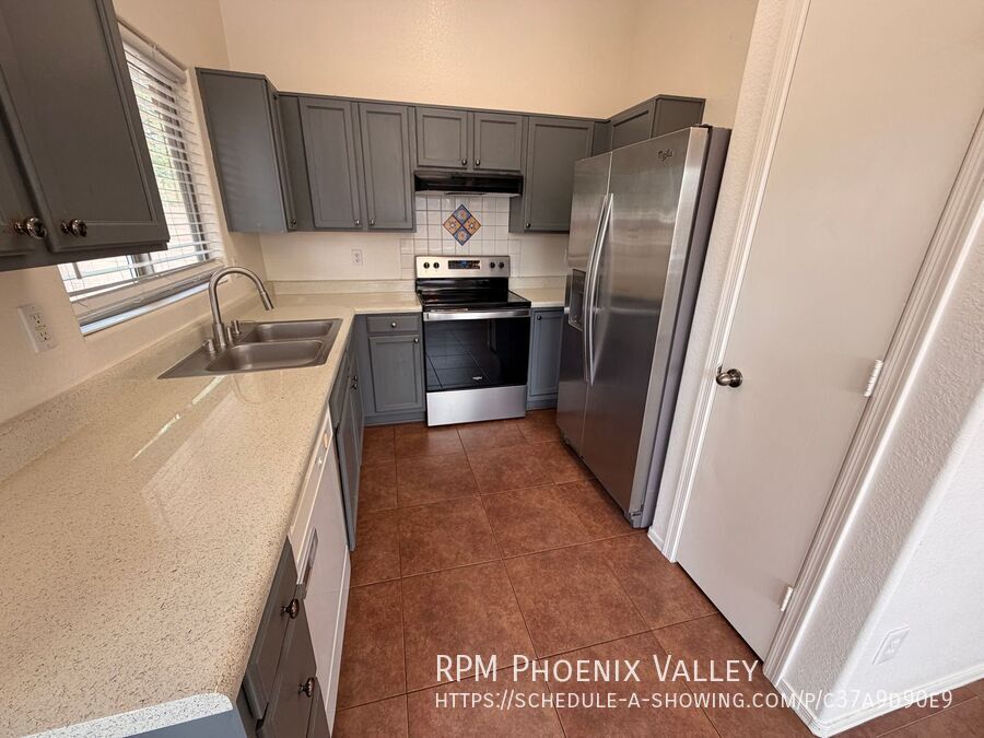 Fantastic 3Bdm 2Ba Phoenix Home with Large Yard property image