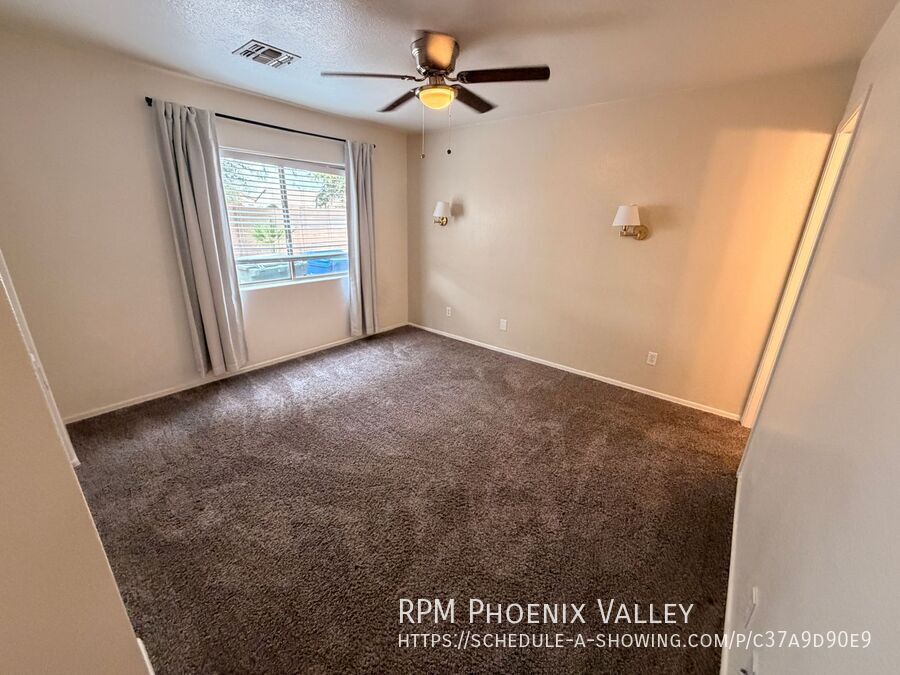 Fantastic 3Bdm 2Ba Phoenix Home with Large Yard property image