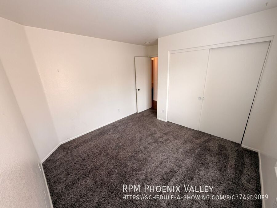 Fantastic 3Bdm 2Ba Phoenix Home with Large Yard property image