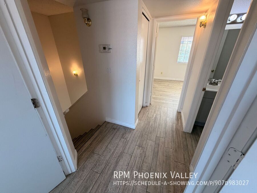 Charming 3Bed /2 Bath Chandler Townhome With *NO* Carpet! property image