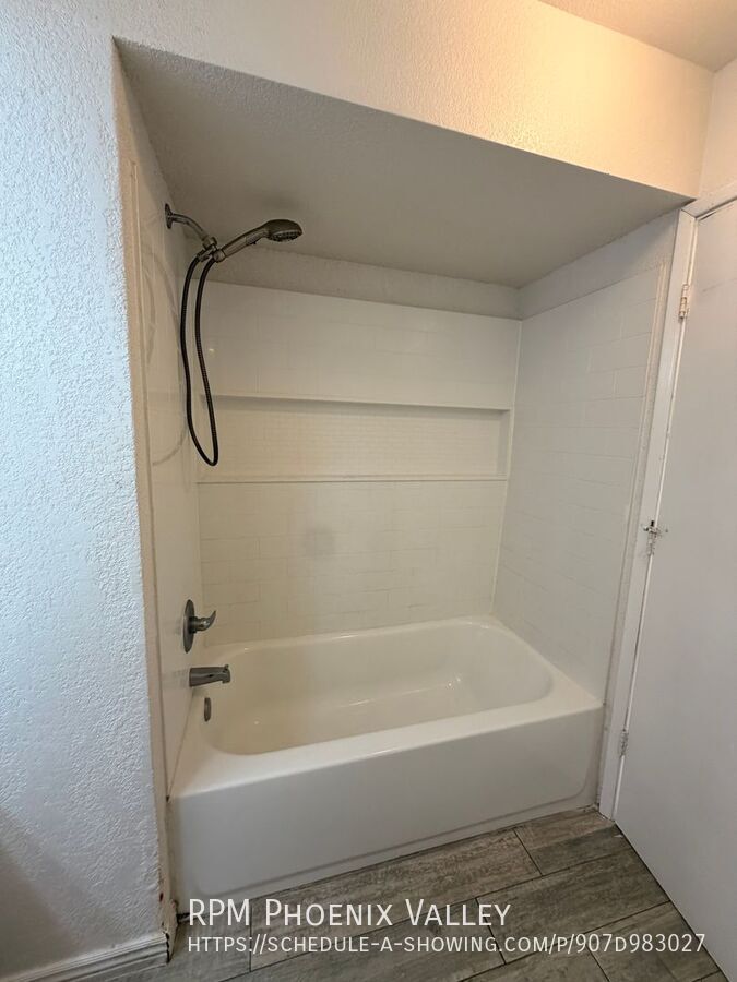 Charming 3Bed /2 Bath Chandler Townhome With *NO* Carpet! property image