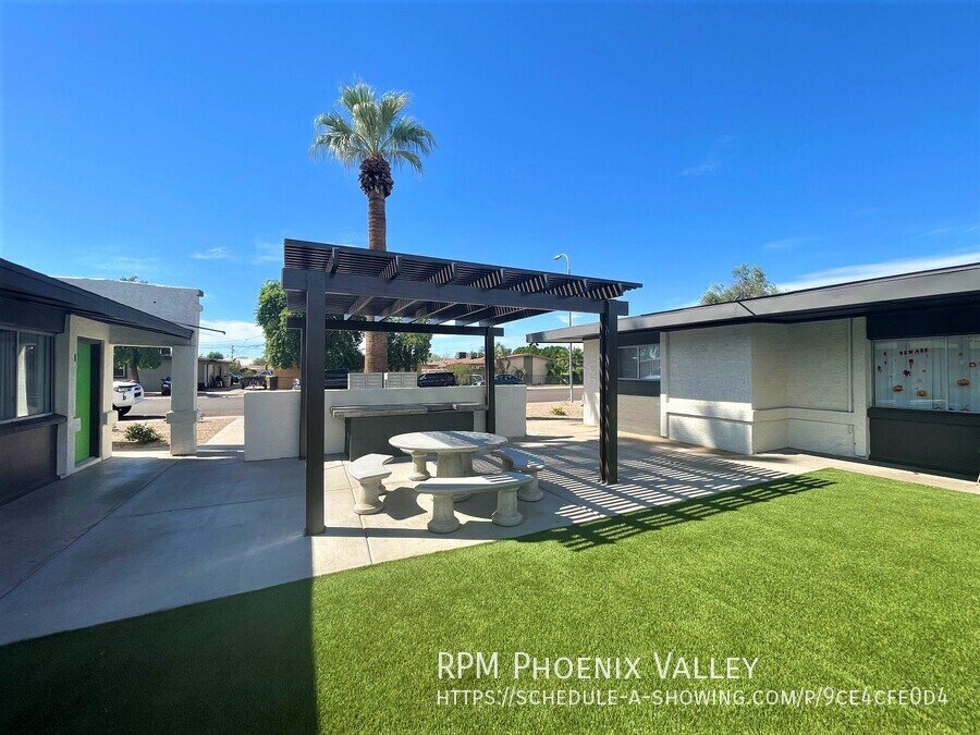 Cozy 1Bdm 1Ba Glendale Apartment property image