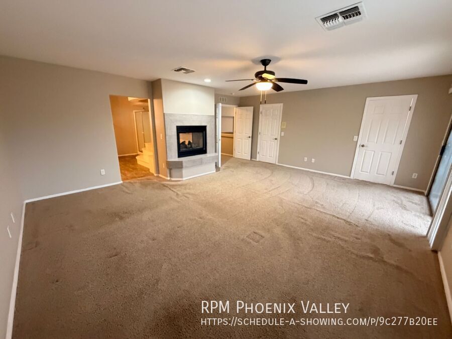 Spacious 5Bdm 3.5Ba Litchfield Park Home in a Small Gated Community property image