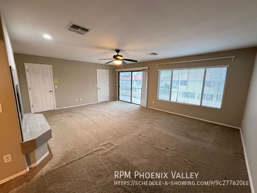 Spacious 5Bdm 3.5Ba Litchfield Park Home in a Small Gated Community property image