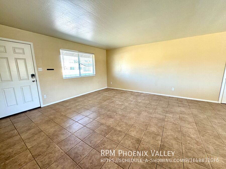 Spacious 4bdm 2Ba Tempe Home with New Kitchen and a Pool! property image