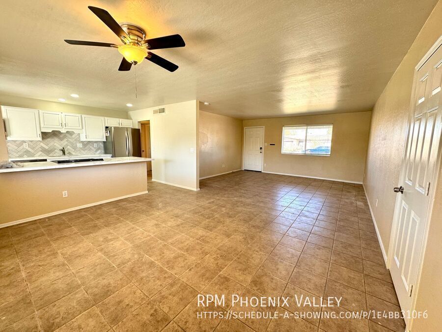 Spacious 4bdm 2Ba Tempe Home with New Kitchen and a Pool! property image