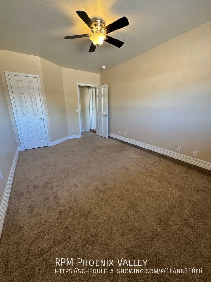 Spacious 4bdm 2Ba Tempe Home with New Kitchen and a Pool! property image