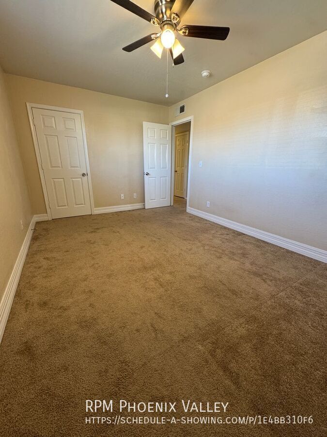 Spacious 4bdm 2Ba Tempe Home with New Kitchen and a Pool! property image