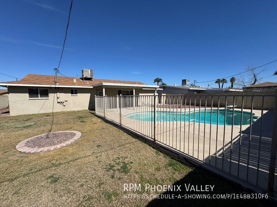 Spacious 4bdm 2Ba Tempe Home with New Kitchen and a Pool! property image