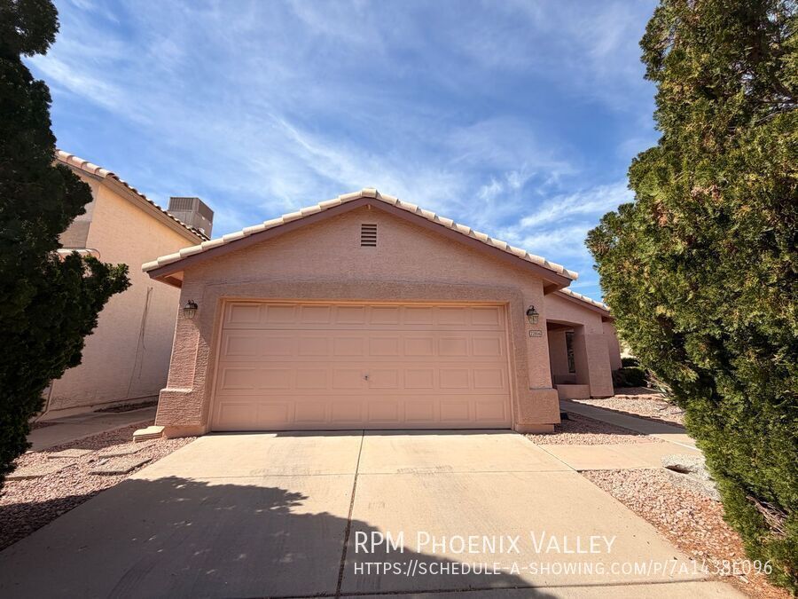 Charming 3Bdm 2Ba N. Phoenix Home with NO Carpets! property image