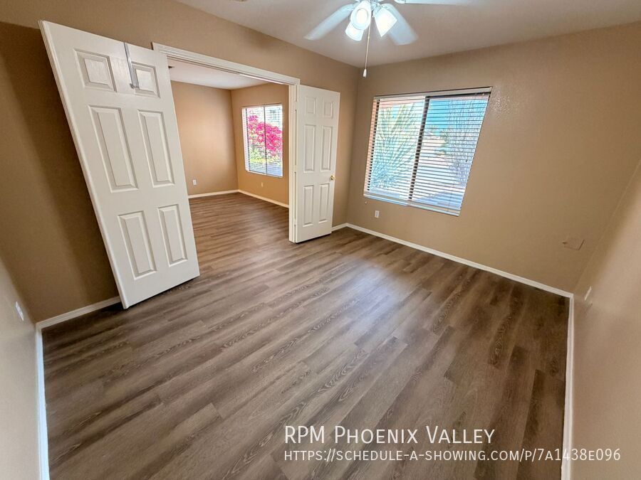Charming 3Bdm 2Ba N. Phoenix Home with NO Carpets! property image