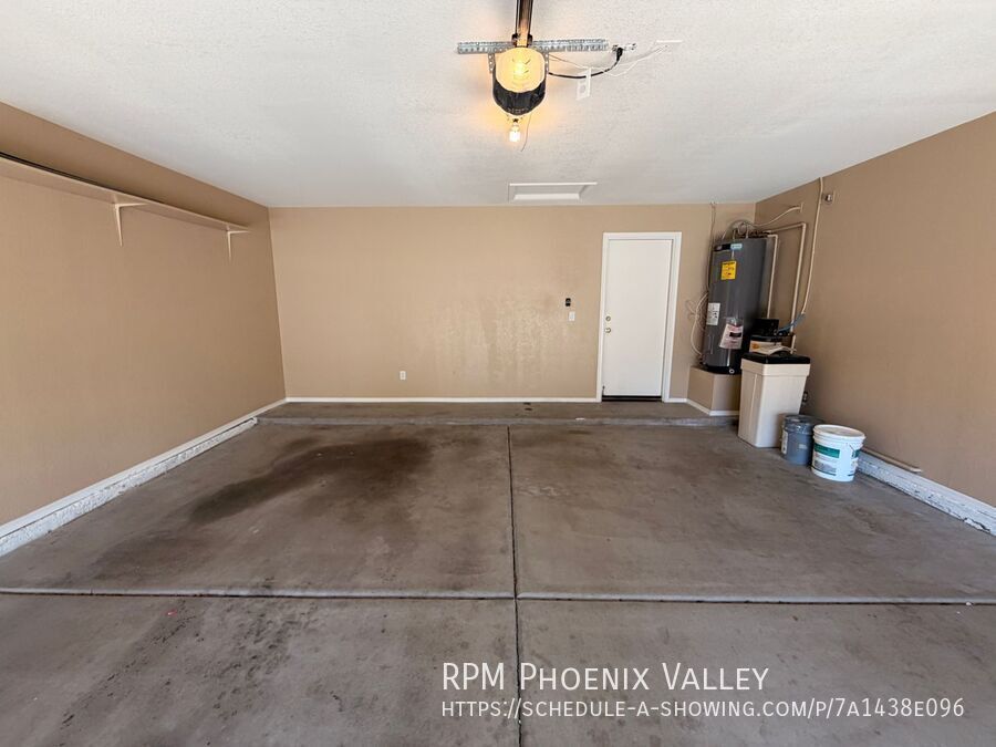 Charming 3Bdm 2Ba N. Phoenix Home with NO Carpets! property image