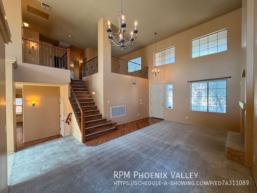 Large 4Bdm 3Ba Avondale Home with a Loft + Pool  and 3 Car Garage property image