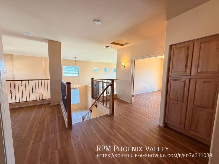 Large 4Bdm 3Ba Avondale Home with a Loft + Pool  and 3 Car Garage property image