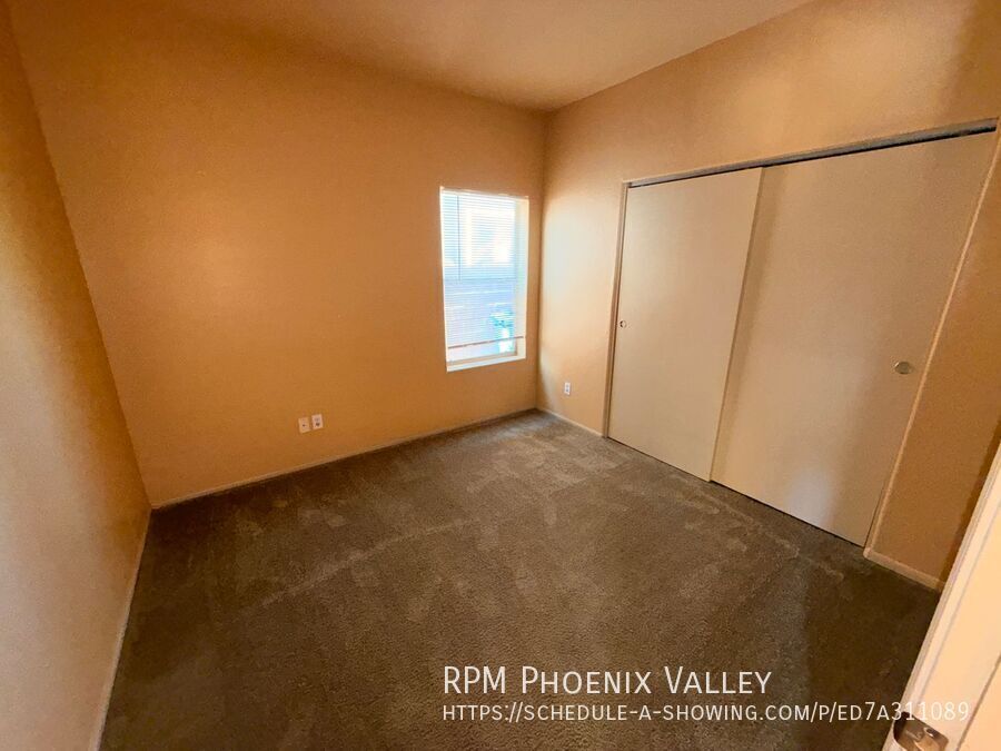 Large 4Bdm 3Ba Avondale Home with a Loft + Pool  and 3 Car Garage property image