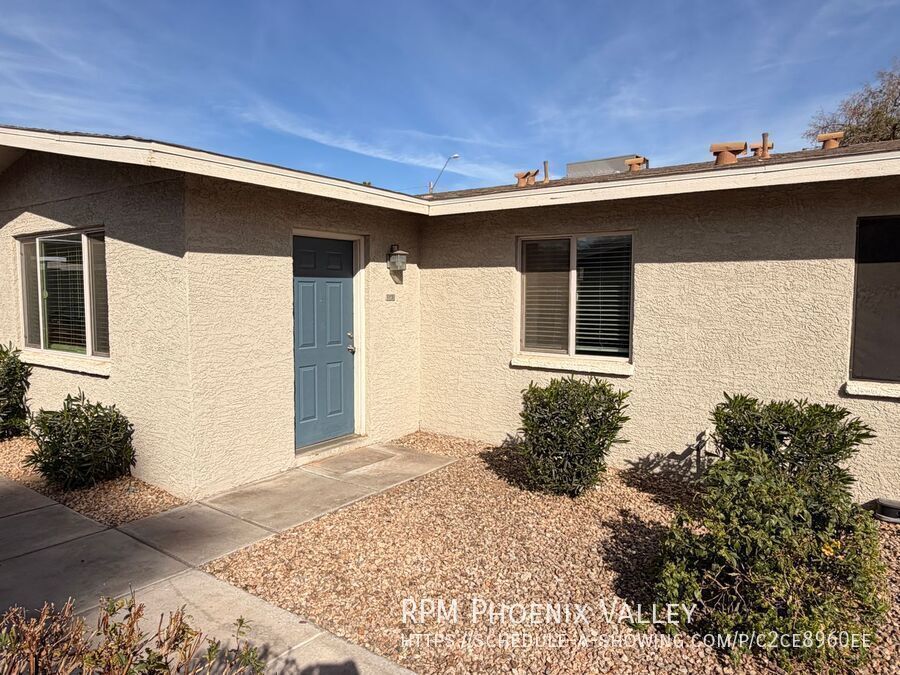 Charming 3 Bedroom, 2 Bathroom Single-Level Apartment in Cozy Phoenix Community property image