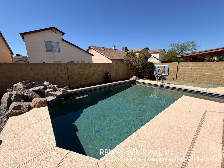 Completely Remodeled Peoria, AZ Home w/Pool! property image