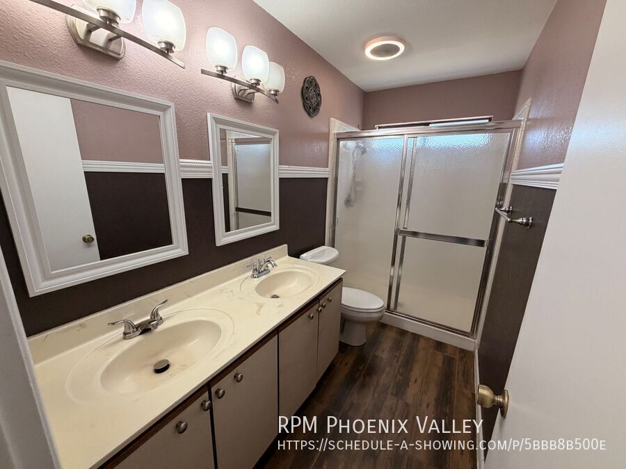 Spacious Glendale Home with No HOA and Swimming Pool! property image