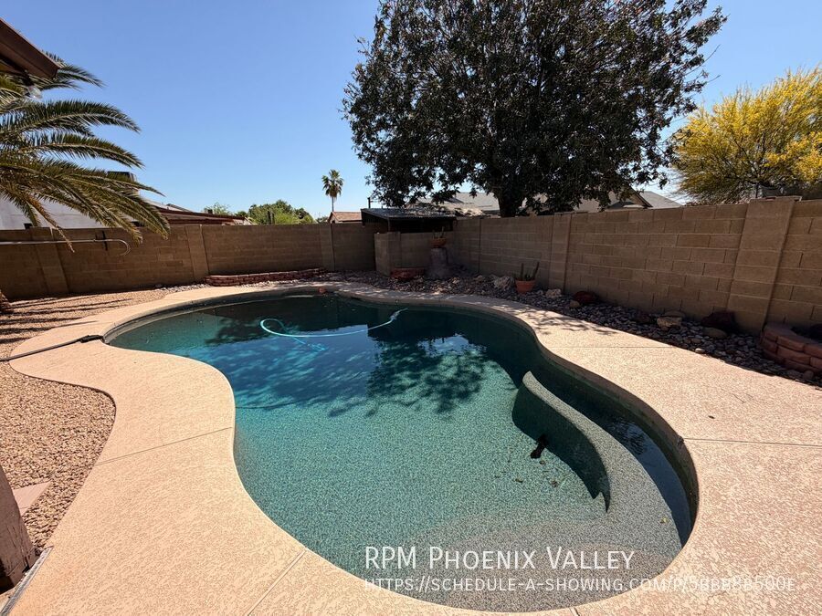 Spacious Glendale Home with No HOA and Swimming Pool! property image