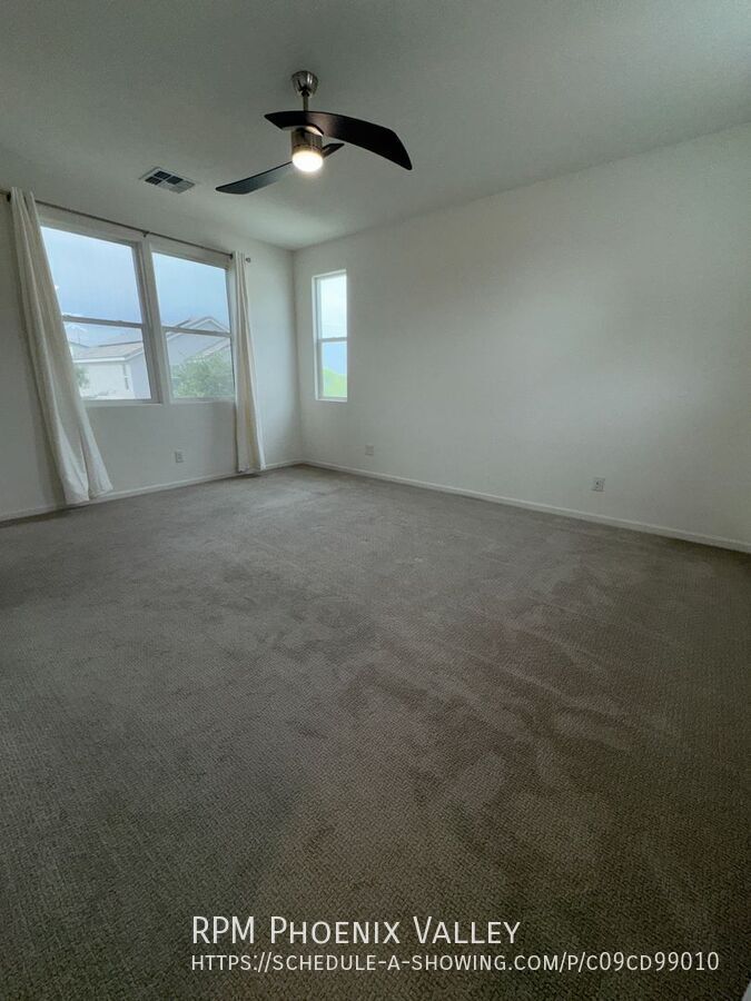 Modern Contemporary 3bedroom 2.5bath Home in Goodyear property image