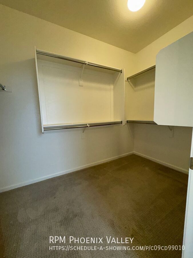 Modern Contemporary 3bedroom 2.5bath Home in Goodyear property image