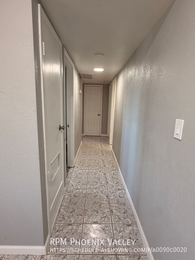 Single Story *NO* Carpet + *NO* HOA Avondale Home For Rent! property image