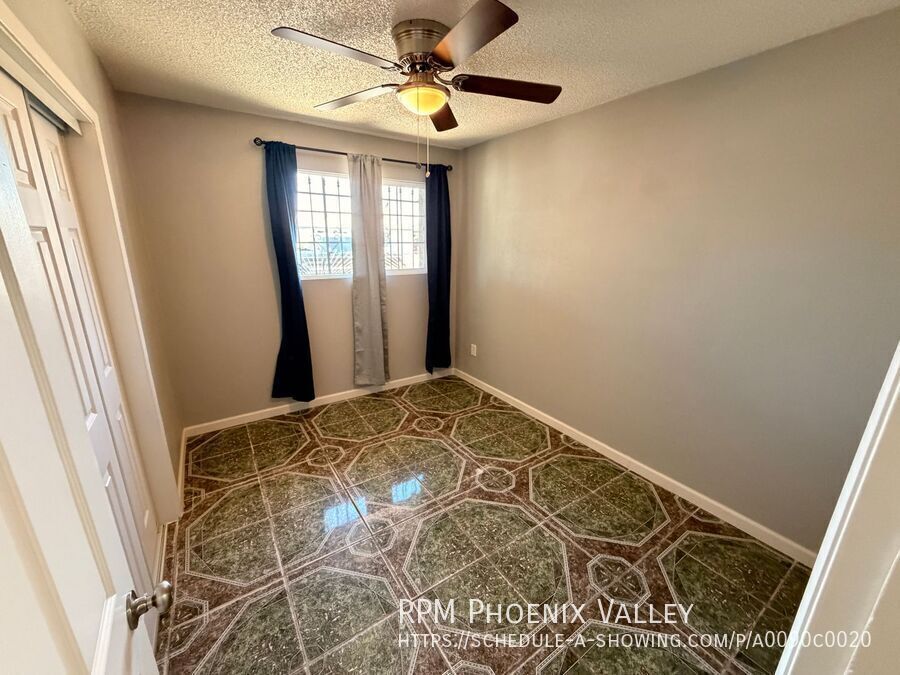 Single Story *NO* Carpet + *NO* HOA Avondale Home For Rent! property image