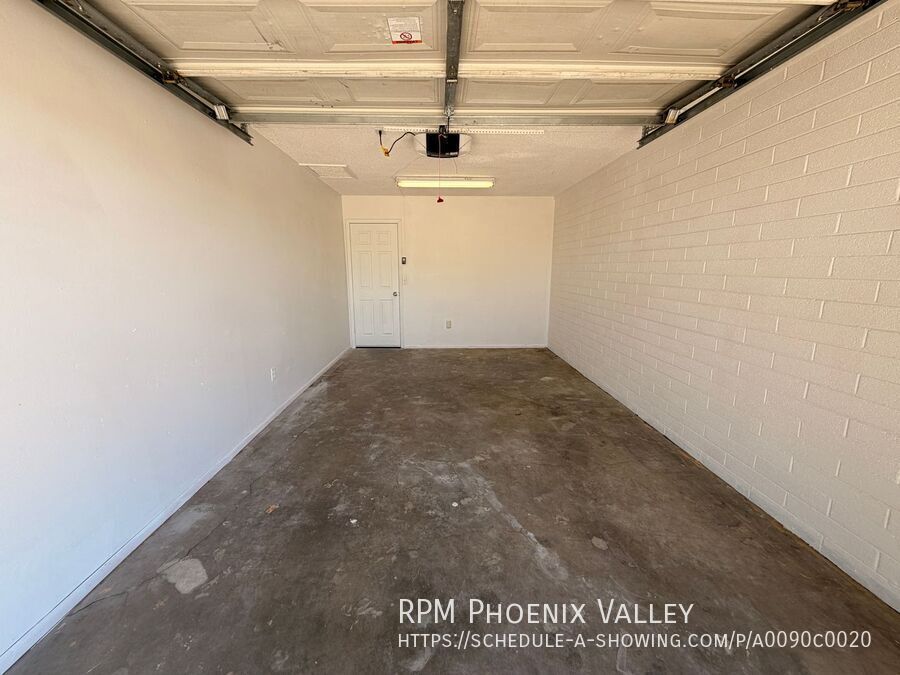 Single Story *NO* Carpet + *NO* HOA Avondale Home For Rent! property image