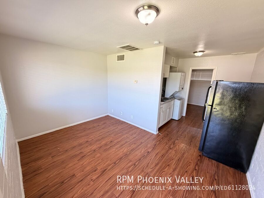 Welcome Home to the Glenn Isle Community! 1Ba 1 Ba unit property image