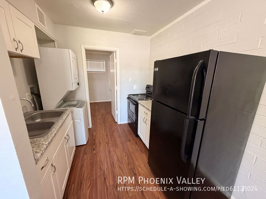 Welcome Home to the Glenn Isle Community! 1Ba 1 Ba unit property image